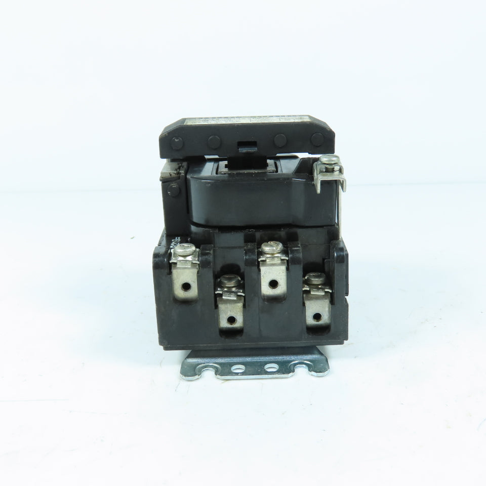 General Electric CR360L304AAZ Lighting Contactor 30A 480V Line/Load 600V Ballast