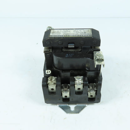 General Electric CR360L304AAZ Lighting Contactor 30A 480V Line/Load 600V Ballast