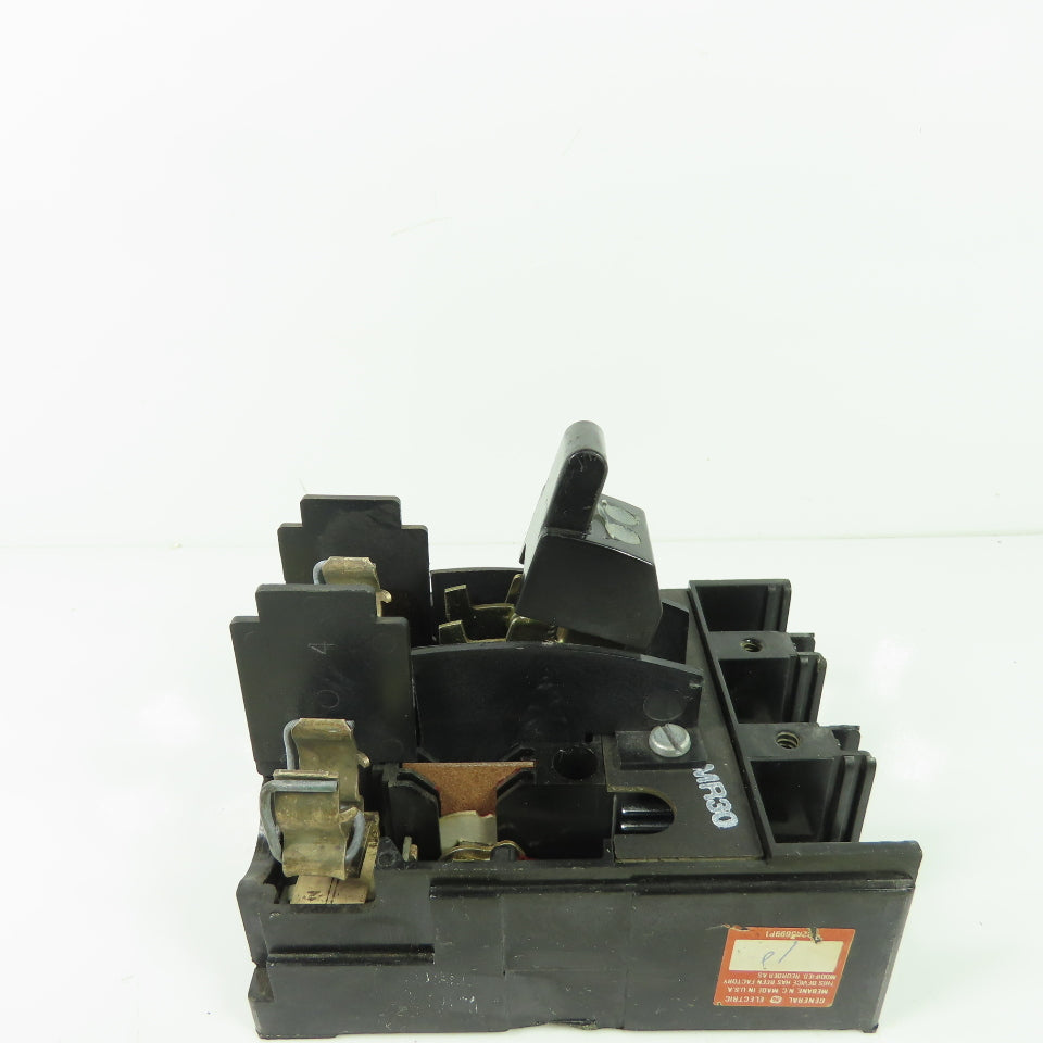 General Electric 565B714G2 QMR Disconnect Switch 3-Pole