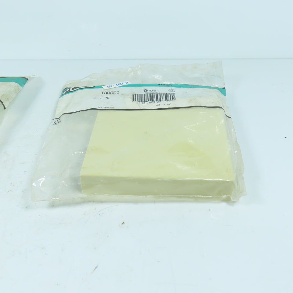 Panduit T3RAEI Type T3 Non-Metallic Surface Raceway Right Angle Lot Of 2