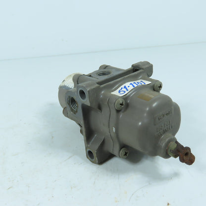 Fisher Controls 67CFR-225 Air Pressure Regulator Max 250 PSI Range 0-60PSI 1/4"
