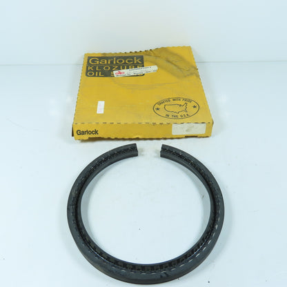 Garlock 69-32-9590 Oil Seal 23mm x 3527mm 7-1/4" x 8-3/4" x 3/4"
