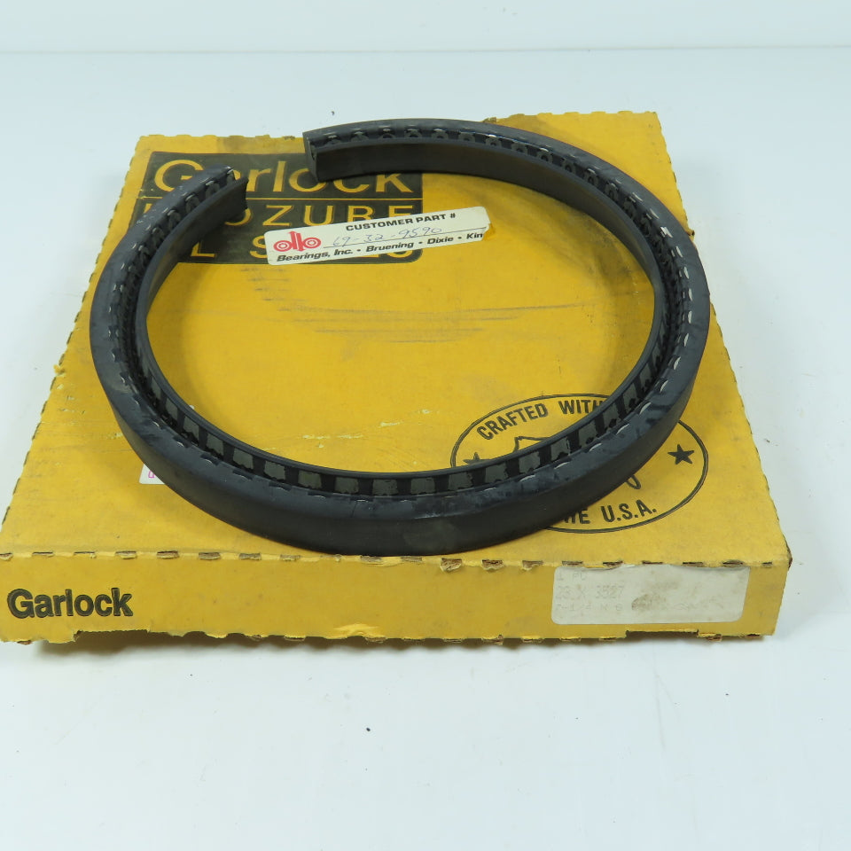 Garlock 69-32-9590 Oil Seal 23mm x 3527mm 7-1/4" x 8-3/4" x 3/4"