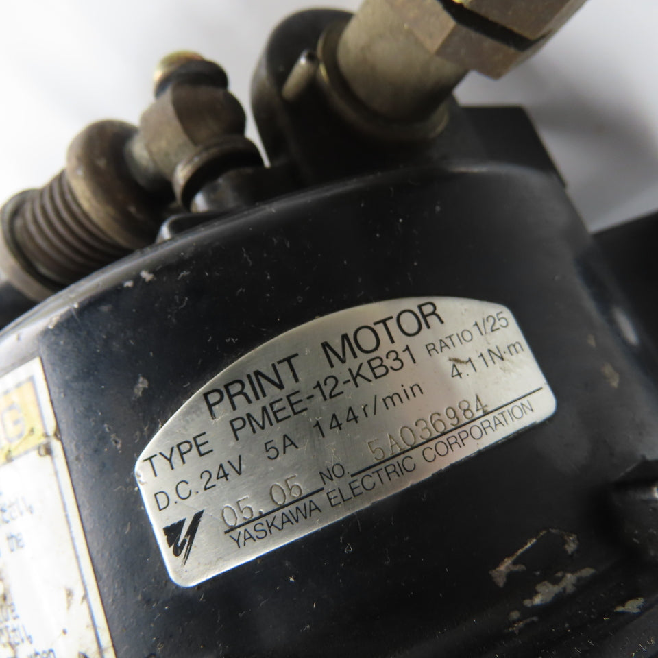 Yaskawa PMEE-12-KB31 Gearbox Wire Feed Unit 24VDC 5A 144RPM 1/25 Ratio W/Mig Gun