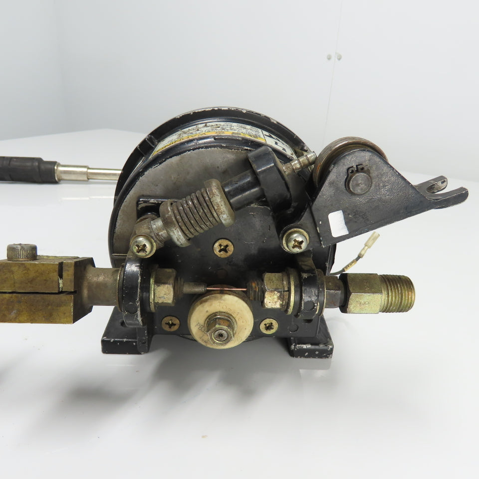 Yaskawa PMEE-12-KB31 Gearbox Wire Feed Unit 24VDC 5A 144RPM 1/25 Ratio W/Mig Gun