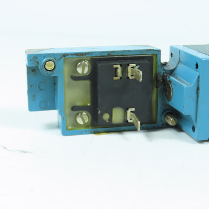 Honeywell 973H261-A7T-L Microswitch Proximity Sensor Switch 20-260VAC Incomplete