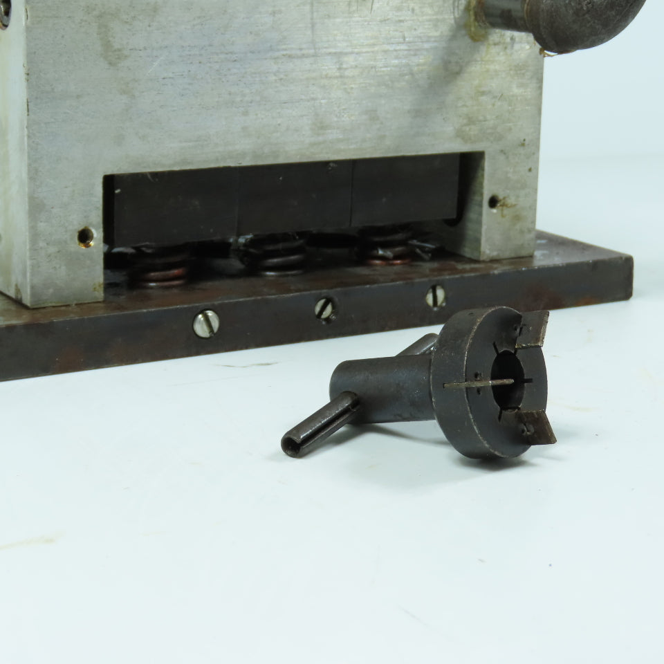 Destaco 70650 3-Space Hydraulic Collet Closer Holder