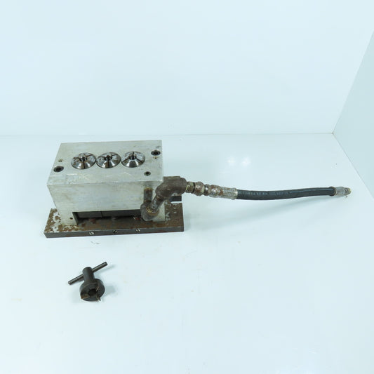 Destaco 70650 3-Space Hydraulic Collet Closer Holder