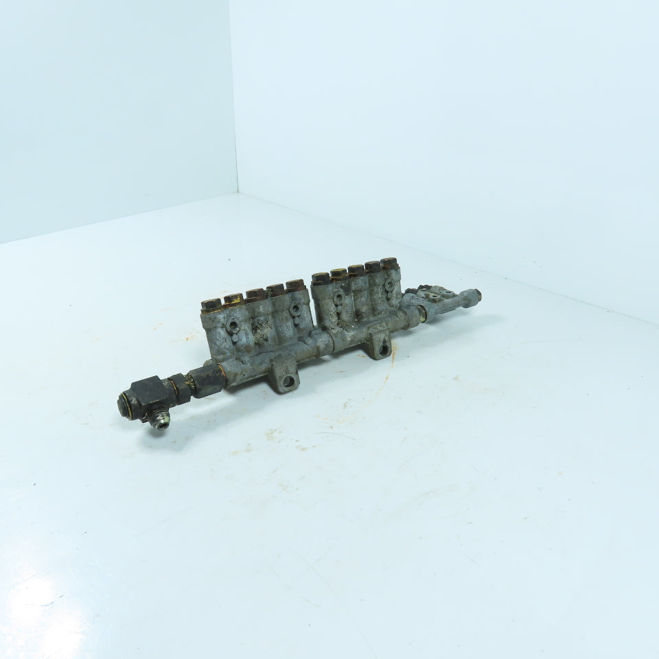 Vogel 13 Port Piston Oil Lubricator Distributor Manifold