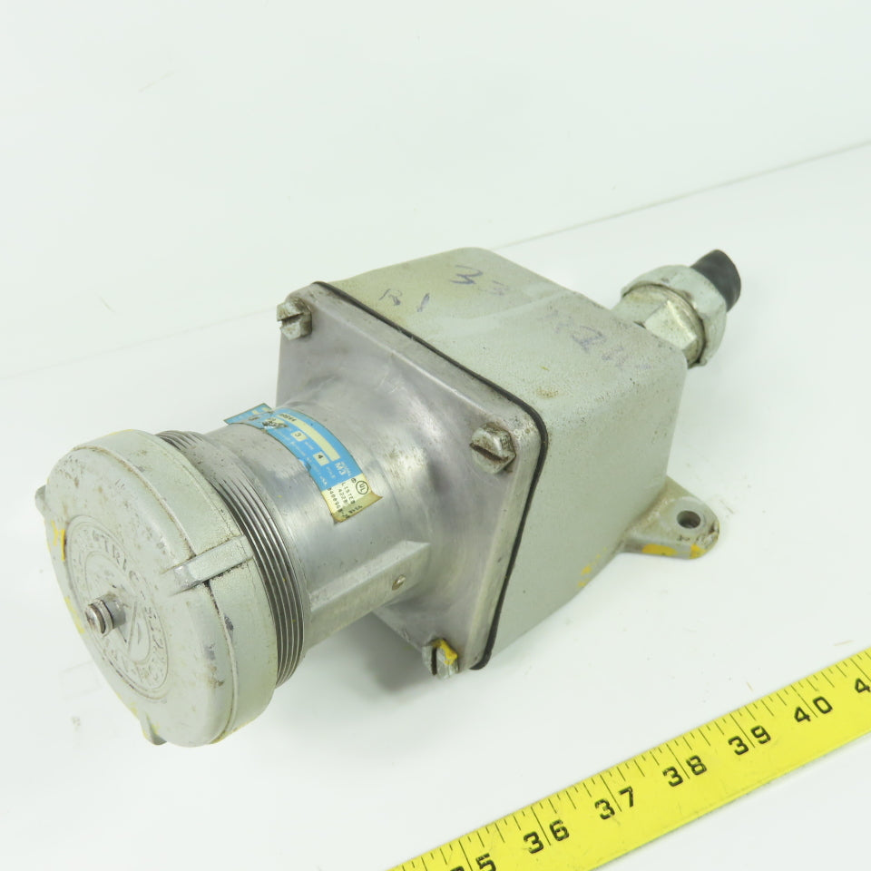 Arktite AR644 60A Plug Receptacle 3-Wire 4-Pole 600VAC 250VDC
