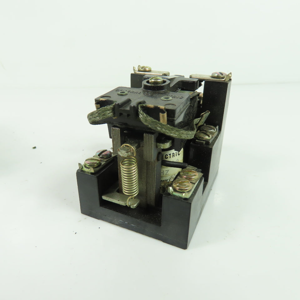 General Electric 2790E100A96 10A Relay 240V 40Hz NEW