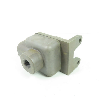 Rexroth P54350-3 Shuttle Valve 3/8" NPT