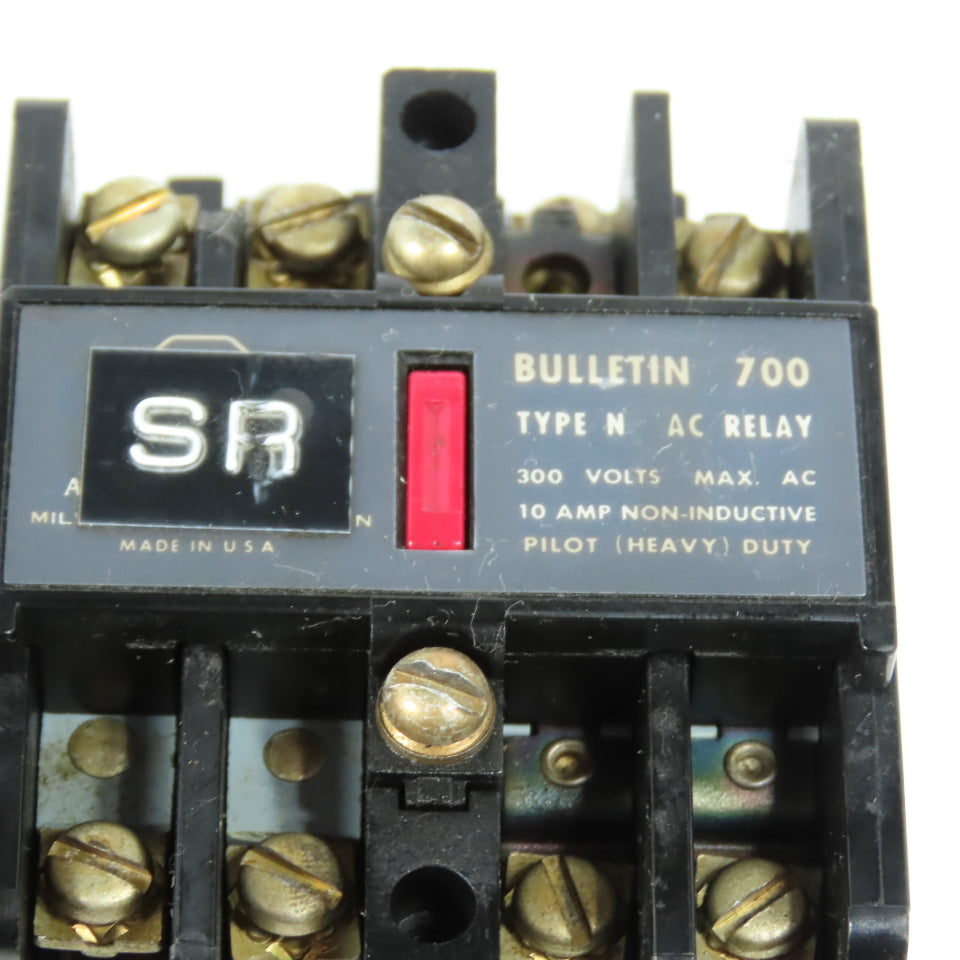 Square D Bulletin 700 700-N200A1 Type M AC Relay 300V Lot of 3