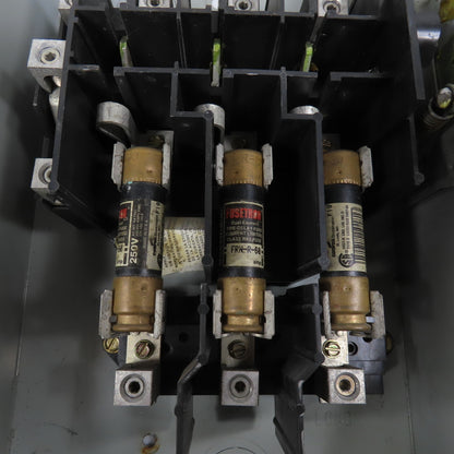 Cutler Hammer DG322NGB 3-Pole Fusible Safety Disconnect Switch 60A 240V Type 1