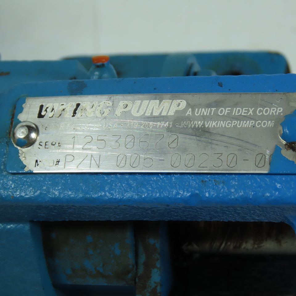 Viking 005-00230-00 Gear Pump 1-1/2" x 1-1/2" Ports Foot Mount 3/4" Shaft