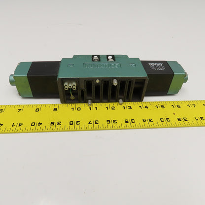 Numatics 123SS500K 5/3 Position Double Solenoid Pneumatic Valve 120V Coil