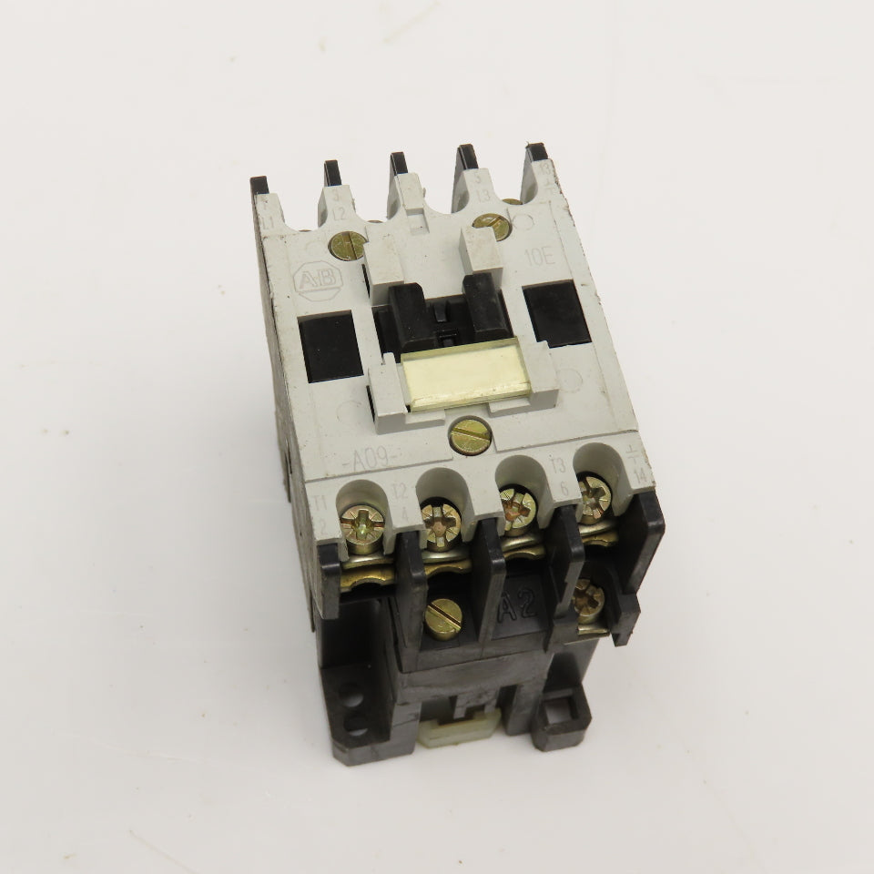 Allen Bradley 100-A09ND3 Contactor Relay 600V 7.5Hp Max 110/120V Coil