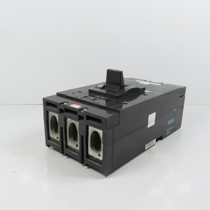 Square D LAL36400 3-Pole 400A Circuit Breaker 600VAC Max Type LAL (Clean)