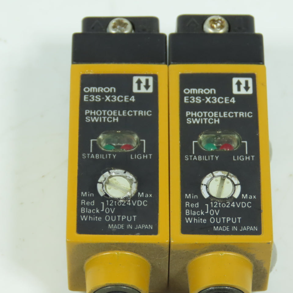 Omron E3S-X3CE4 Photoelectric Switches 12-24VDC Lot Of 2