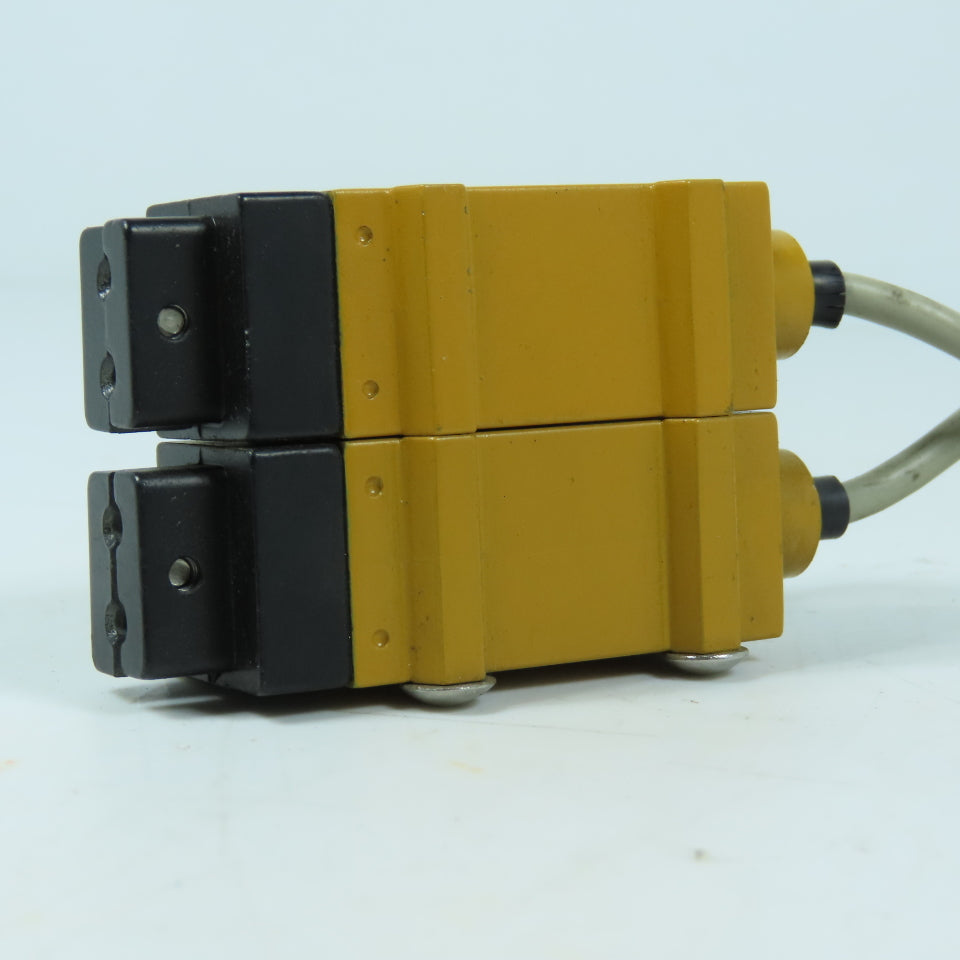 Omron E3S-X3CE4 Photoelectric Switches 12-24VDC Lot Of 2