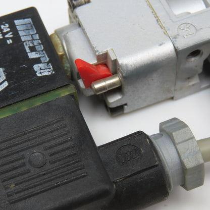 Micro 0 220 002 311 5/2 Position Single Solenoid Air Valve G1/8 24V Coil