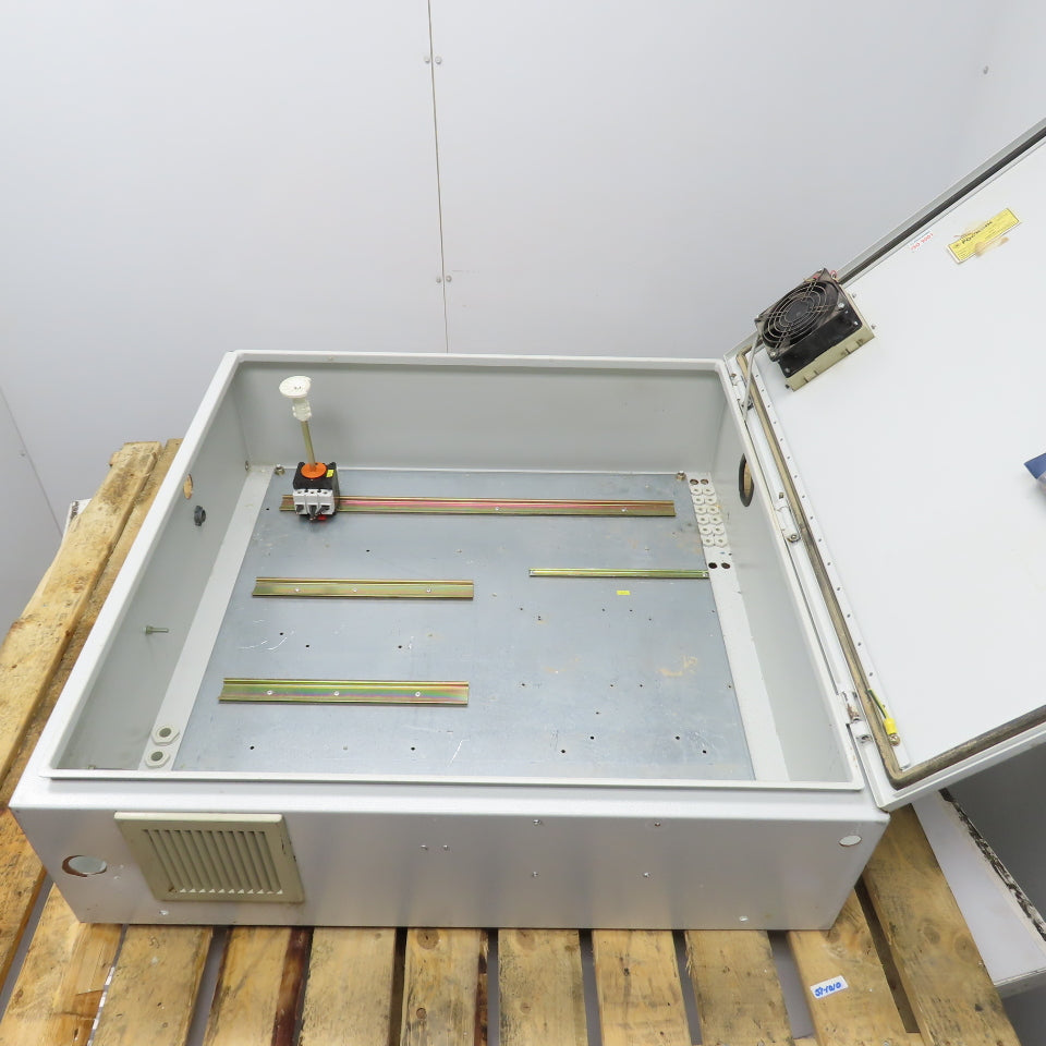 31.5" x 31.5" x 9" Steel Electrical Enclosure W/Disconnect