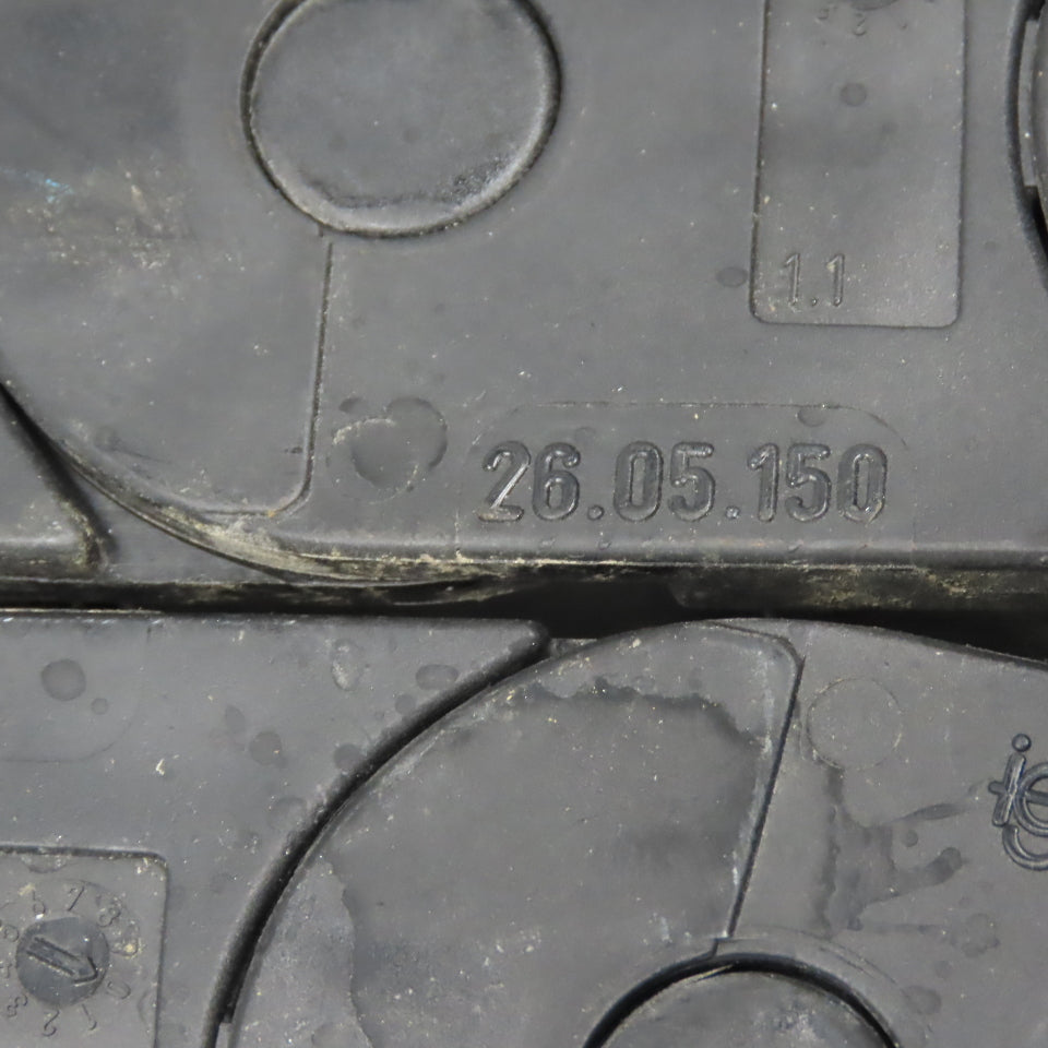 Igus 26.05.150 8' OAL Cable Carrier Energy Drag Chain 50mm x 40mm W/Anchors