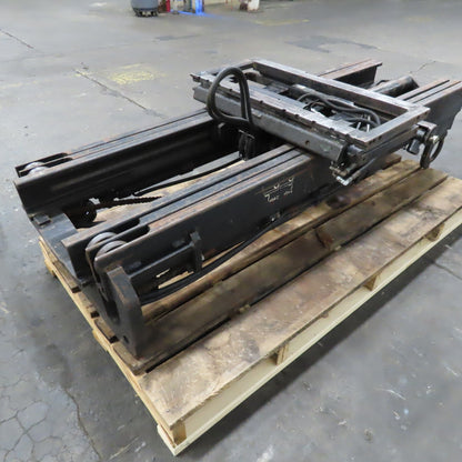 Toyota 5FBE15 3 Stage Forklift Mast W/ Side Shift From 36V Electric Lift