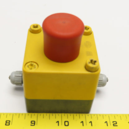 Klockner Moeller Push Pull Release Emergency Stop Switch Enclosure 600VAC