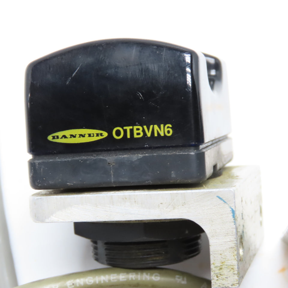 Banner OTBVN6 Optical Touch Button Momentary Contact 10-30VDC Lot Of 2