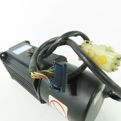 Matushita USAREM-02CMA43 AC Servo Motor 200W 6.5kg-cm 3000rpm