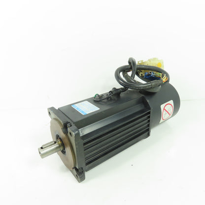 Matushita USAREM-02CMA43 AC Servo Motor 200W 6.5kg-cm 3000rpm