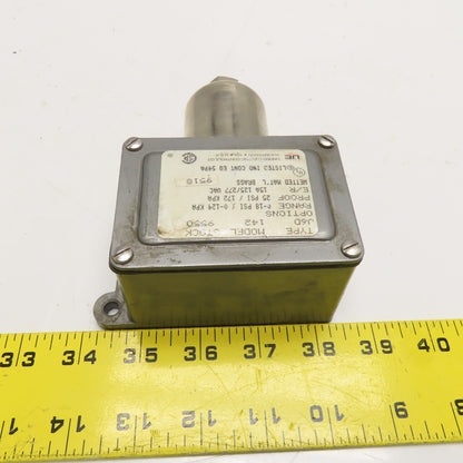 United Electric J6D 142 9550 0-18PSI Pressure Switch 1/4" NPT 125/277VAC