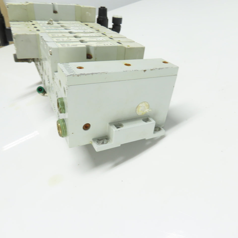Numatics (3)122BA400M000061 (3)122BB500M000061 Solenoid Valve Block Assembly 24V