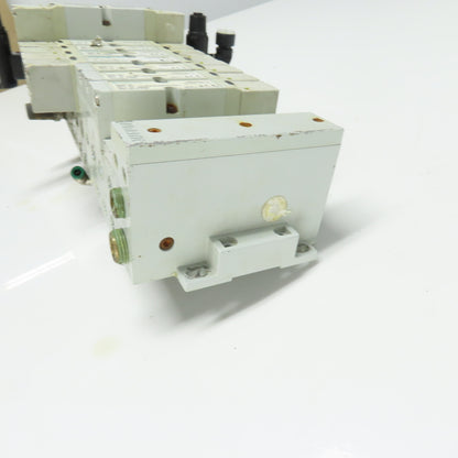 Numatics (3)122BA400M000061 (3)122BB500M000061 Solenoid Valve Block Assembly 24V