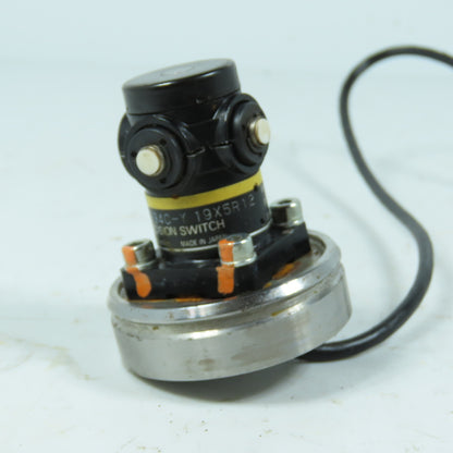 Omron D5F-2B34C-Y19X5R12 High-Precision Switch 12-24VDC