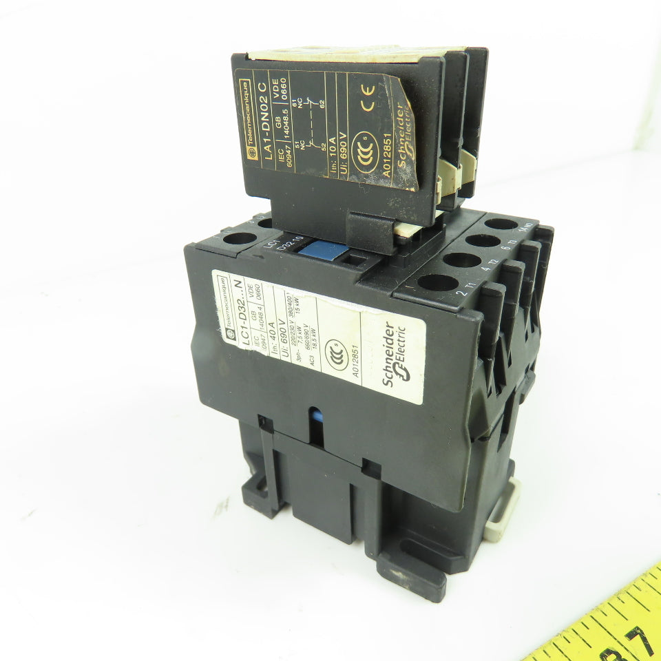 Schneider Telemecanique LC1-D32...N Contactor 690V 40A 24V Coil W/ LA1-DN02 C