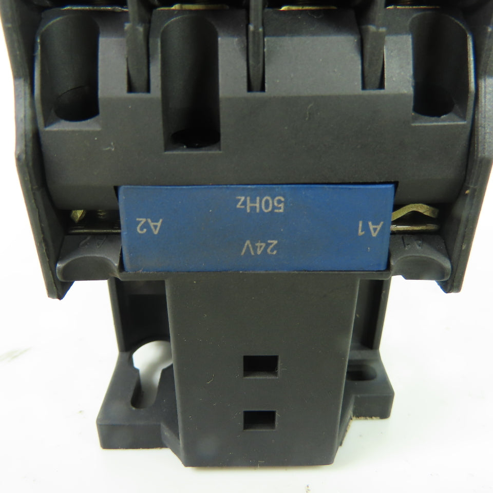 Schneider Telemecanique LC1-D32...N Contactor 690V 40A 24V Coil W/ LA1-DN02 C