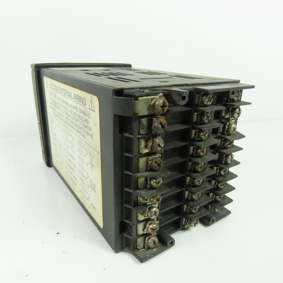 Honeywell DC330B-EE-000-12-000000-00-0 UDC3300 Digital Temperature Controller