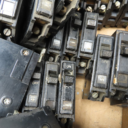 Square D Q0B 20A 120/240V Single Pole Non Indicated Used Circuit Breaker Lot/110