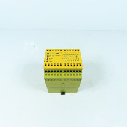 Pilz 774080 PNOZ 11 7S/10 Safety Relay 24VAC/VDC