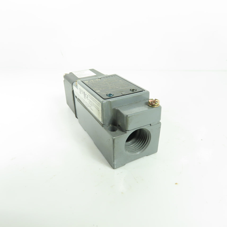 Eaton E51SAL Inductive Proximity Switch 20-264V AC/DC