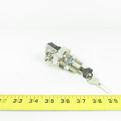 Allen Bradley 800T-H42A 2-Position Selector Switch Ser T Type 4,13 W/ Key