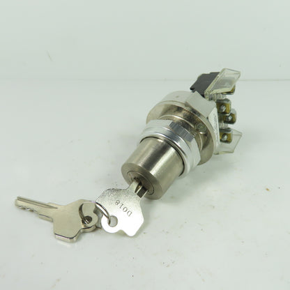 Allen Bradley 800T-H3212 2-Position Selector Switch Ser T Type 4,13 w/ Key