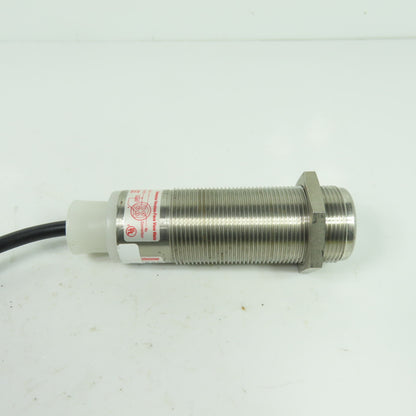 Cutler Hammer E58-30TS250-GAP Photoelectric Sensor 15-30VDC 20-132VAC