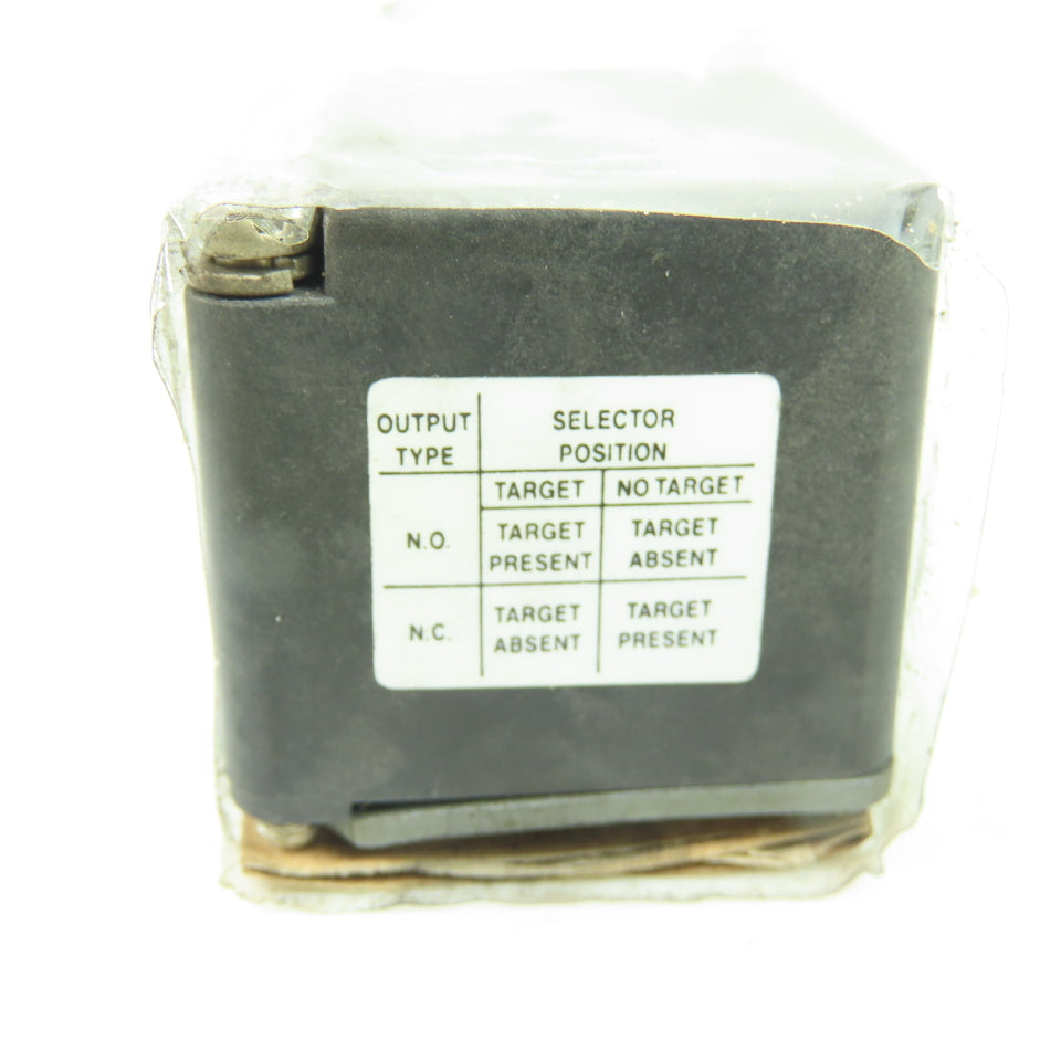 Cutler Hammer E51DS5 Inductive Proximity Sensor Head NEW