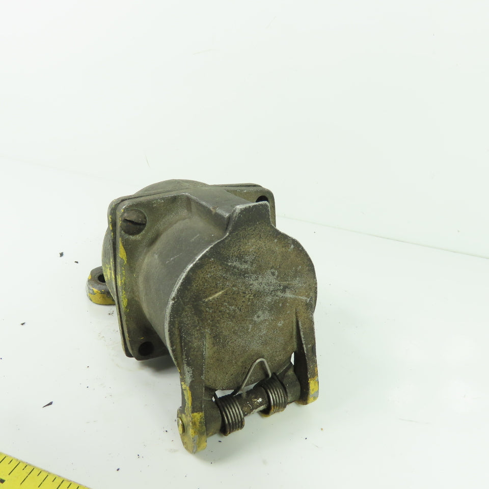 Pyle-National <-- 321-R Style Connector Plug Receptacle 3P