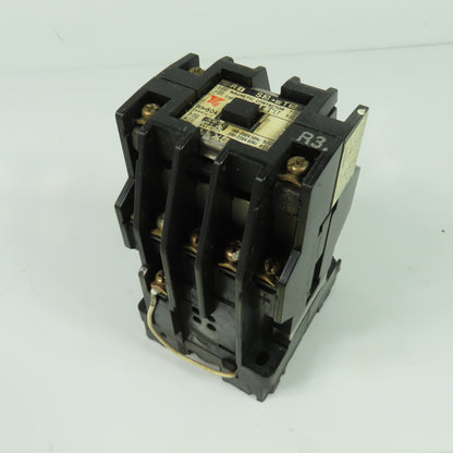 Yaskawa HI-25ETU Magnetic Contactor 250V 50A 200-220V Coil