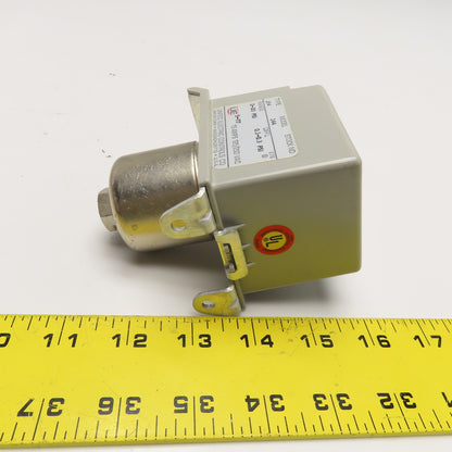 United Electric J54 Model 144 Pressure Switch 0-20PSI 125/250VAC 0.1-0.3PSI Diff