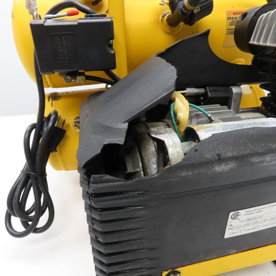 DEWALT D55153 Electric 4 Gallon Twin Stack Compressor 120V Tested